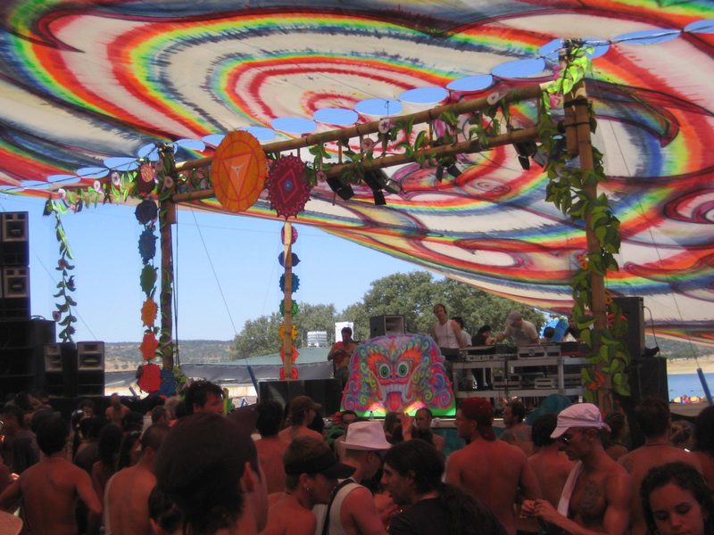 The Boom Festival dancefloor in 2006